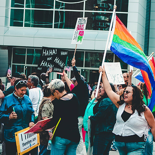 How the Private Life of Politicians got into the Media 